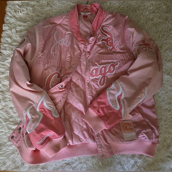 Joe Fresh Goods Chicago White Sox 2005 World Series Champions Pink Flames Coat - Picture 10 of 11